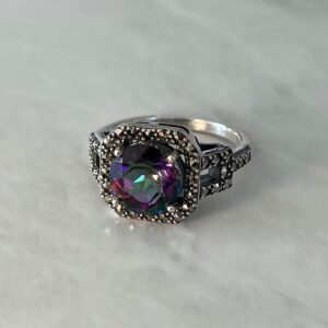 art-deco-ring-mystical-topaz