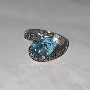 art-deco-ring-topaz